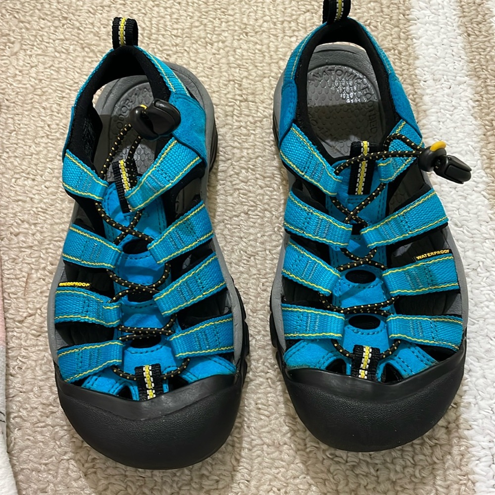 Keen Whisper Hiking Sandal